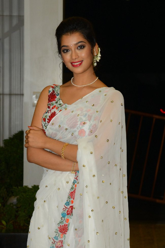 Digangana-Suryavanshi-at-Hippi-Movie-Pre-Release-Event